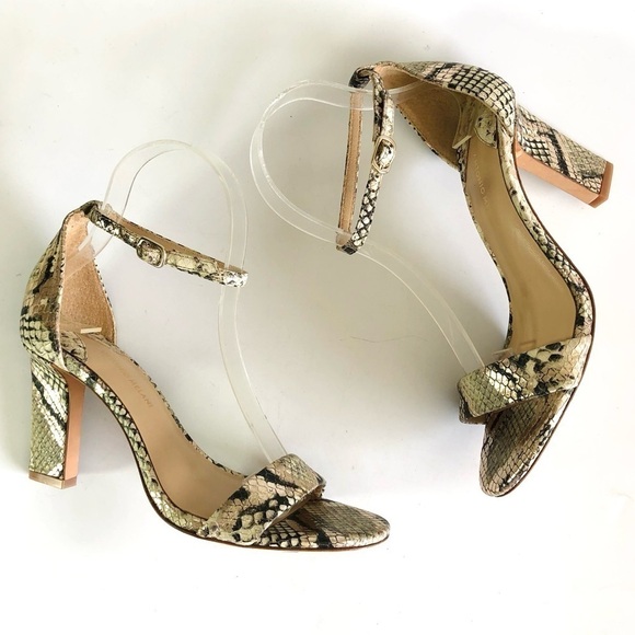 NWOT Antonio Melani Stacen Snakeprint Sandals - Picture 9 of 16